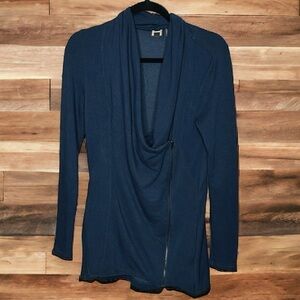 T12 H by Bordeaux Long sleeve asymmetrical light weight navy blue jacket size XS